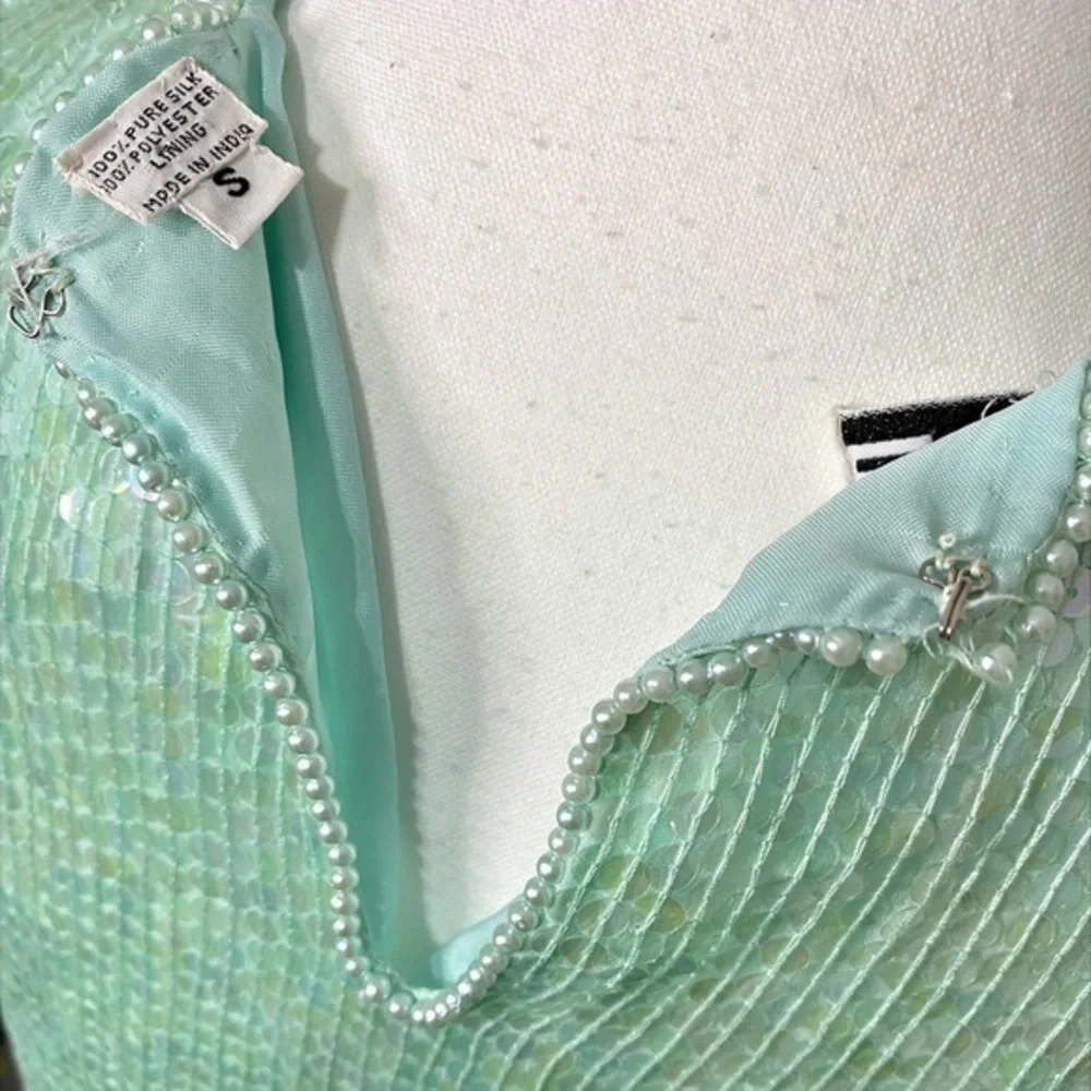 Scala Vintage Fully Sequined Mint Green Short Sleeve Top with Pearl‎ Accents - Picture 5 of 13